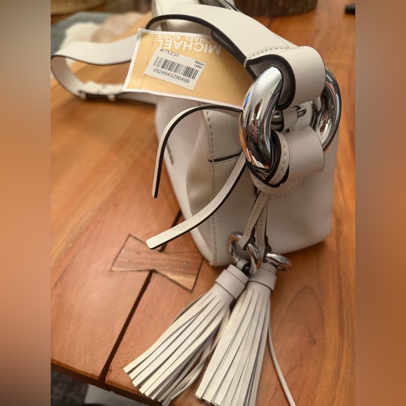 Michael Kors White Grand Medium Leather Shoulder Bag Cement NWT + Dust Bag - Picture 14 of 16